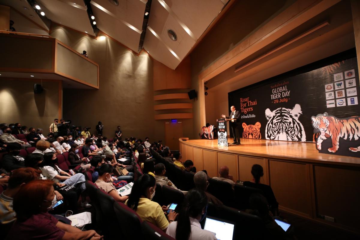 Ausstellung zum Tigerschutz am Bangkok Art and Culture Centre