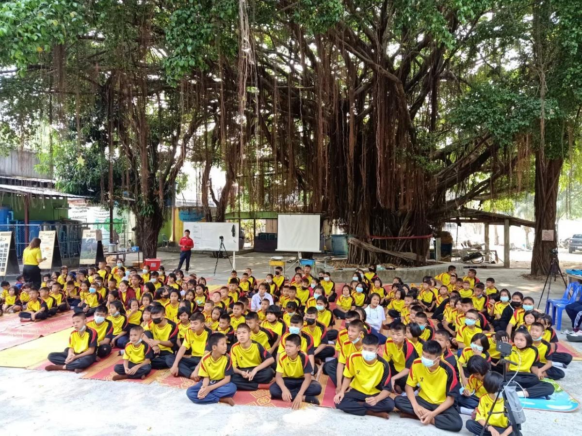 Aufklärungsarbeit in Schulen